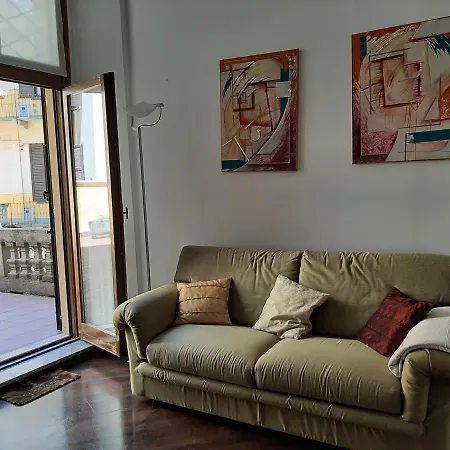Appartamento App. centrale 4 pers. con terrazzo e idromassaggio Milano